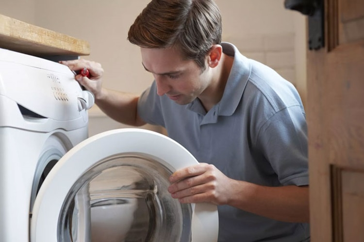 Máy giặt tự dừng khi đang chạy có nguyên nhân do đâu và cách khắc phục cụ thể như thế nào? 1