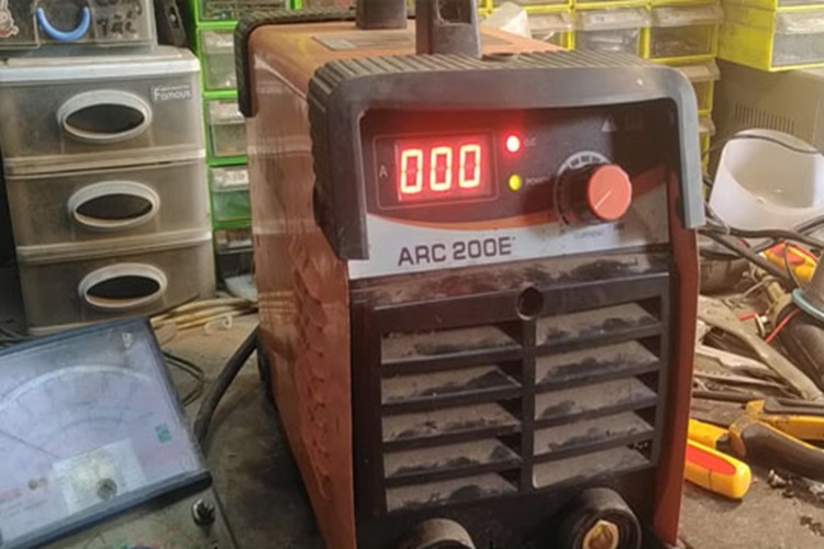 Máy hàn báo lỗi OC có nguyên nhân do đâu và cách khắc phục cụ thể như thế nào? 1