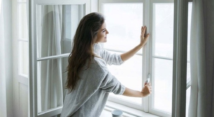 Bật máy lạnh mở cửa có tốn điện không? Hình 3