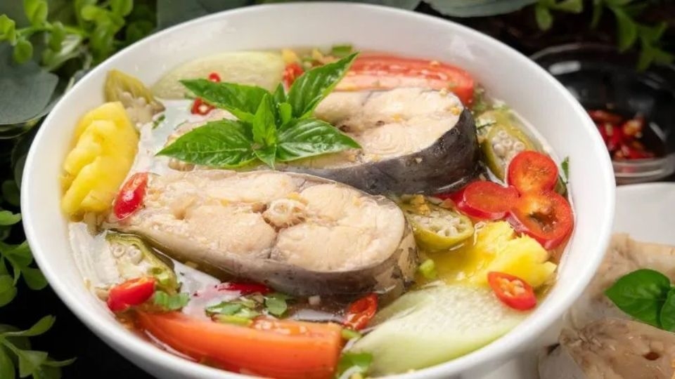 Canh chua cá basa