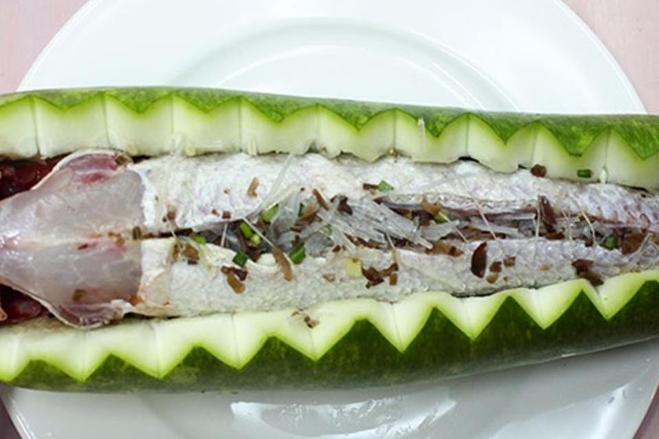 Bước 2: Làm nhân nhồi bụng cá