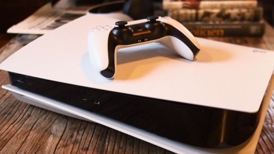 PS5 là gì?