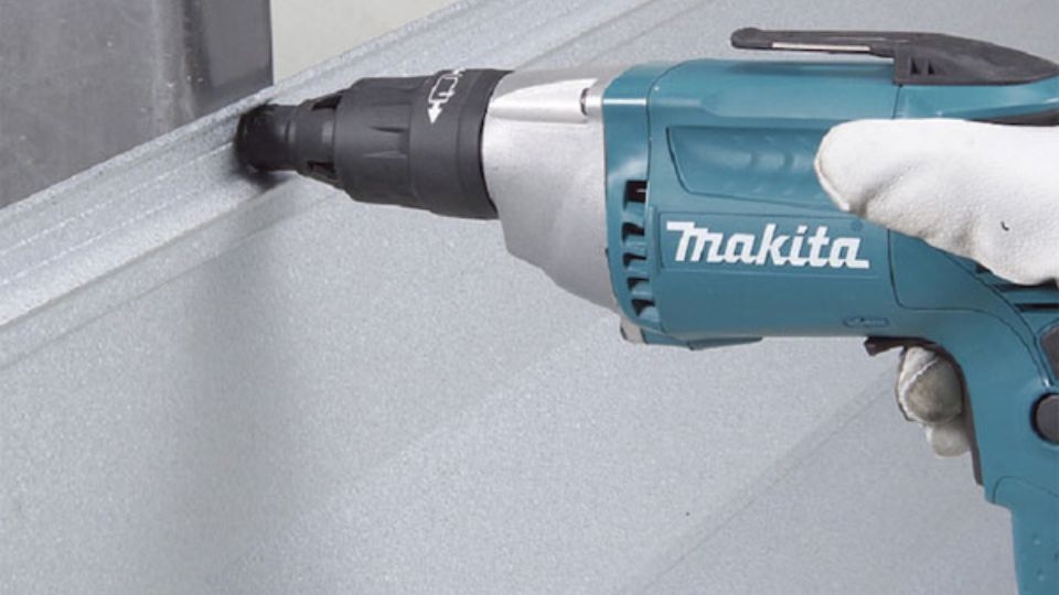 Nhược điểm khi khoan bằng máy bắn vít