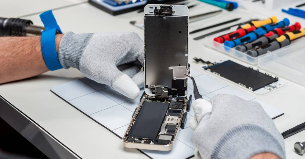 iPhone cắm sạc bị tắt nguồn 3