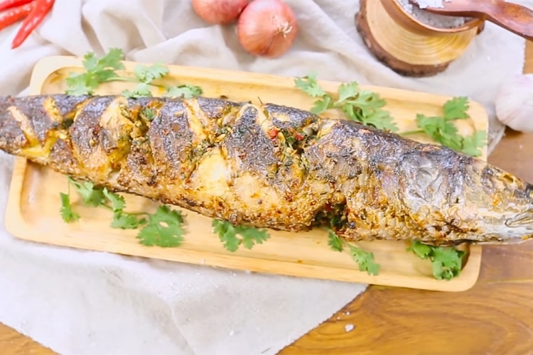 Vào bếp trổ tài ngay với 2 công thức cá quả nướng muối ớt siêu ngon chinh phục cả gia đình - hình 5