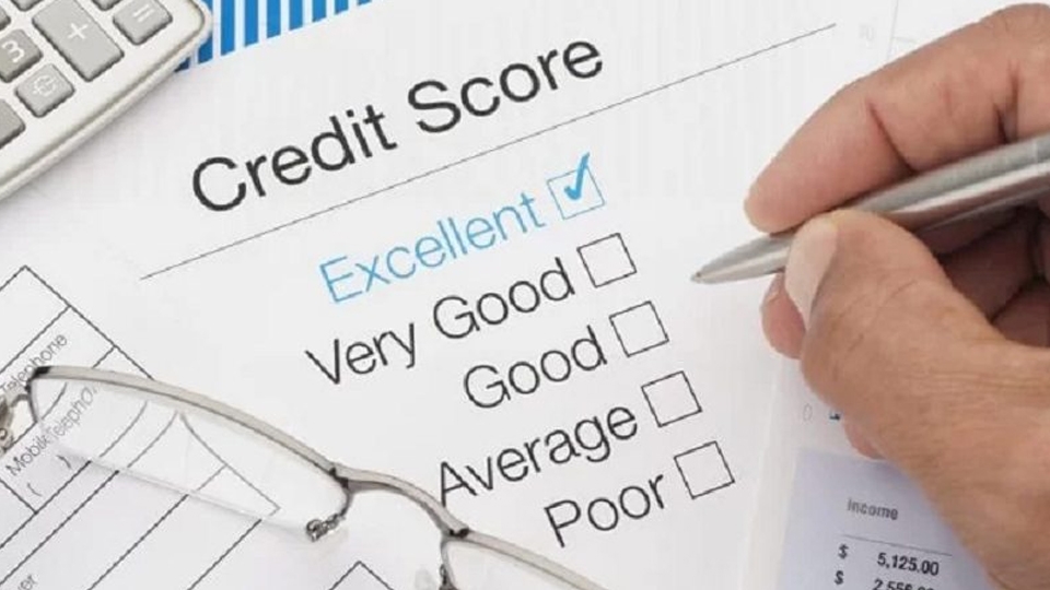 Thẩm định khách hàng và xác thực hồ sơ.