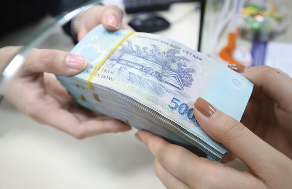 Giải ngân cho khách hàng.