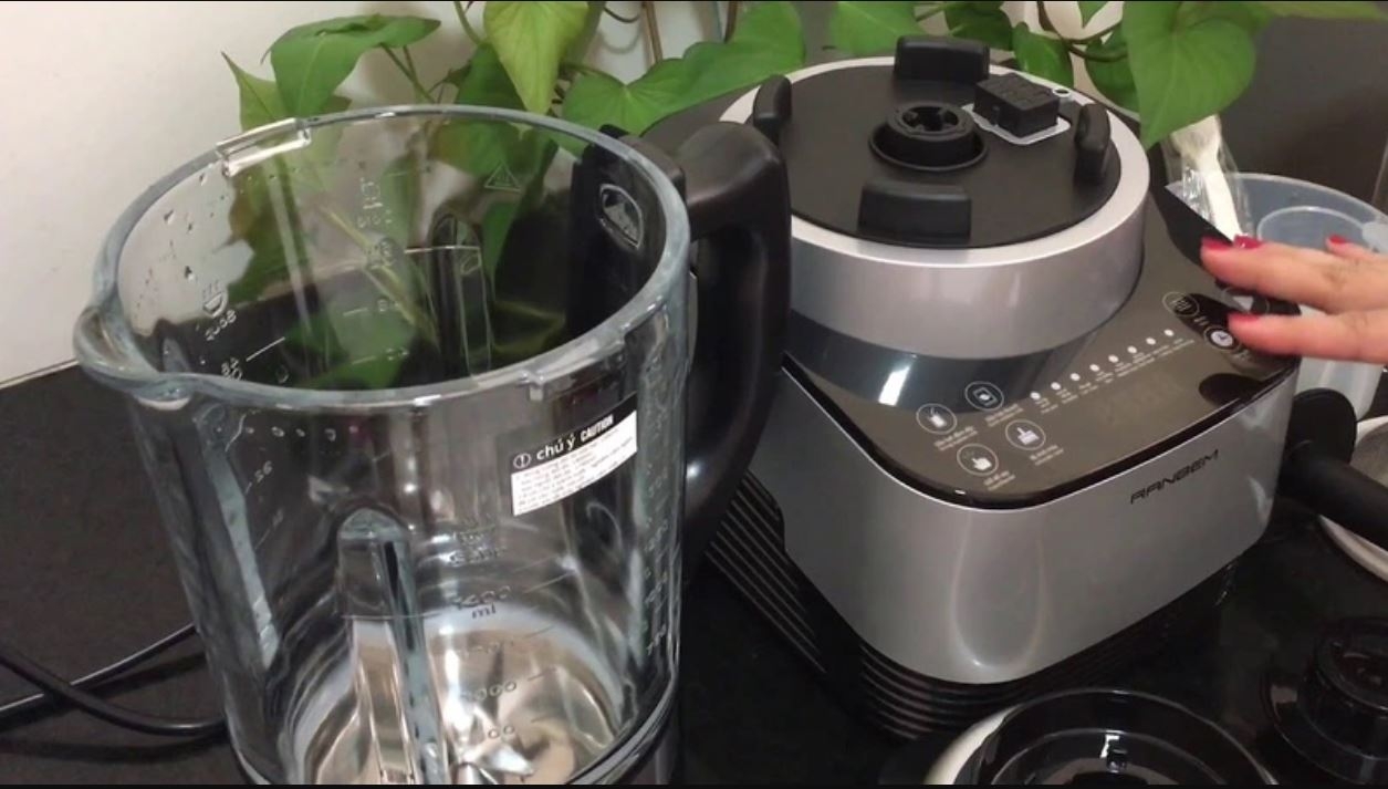 Kiểm tra phần trục xoay của máy