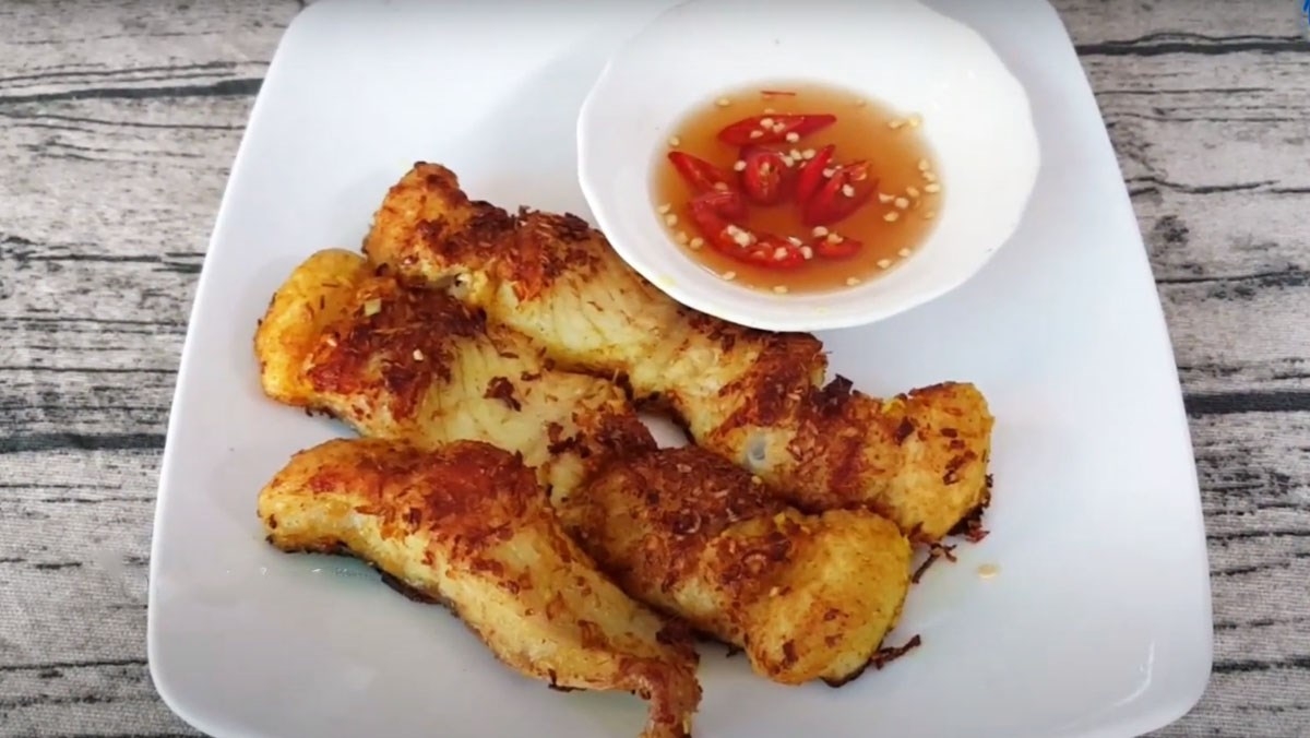 Cá lóc chiên sả ớt
