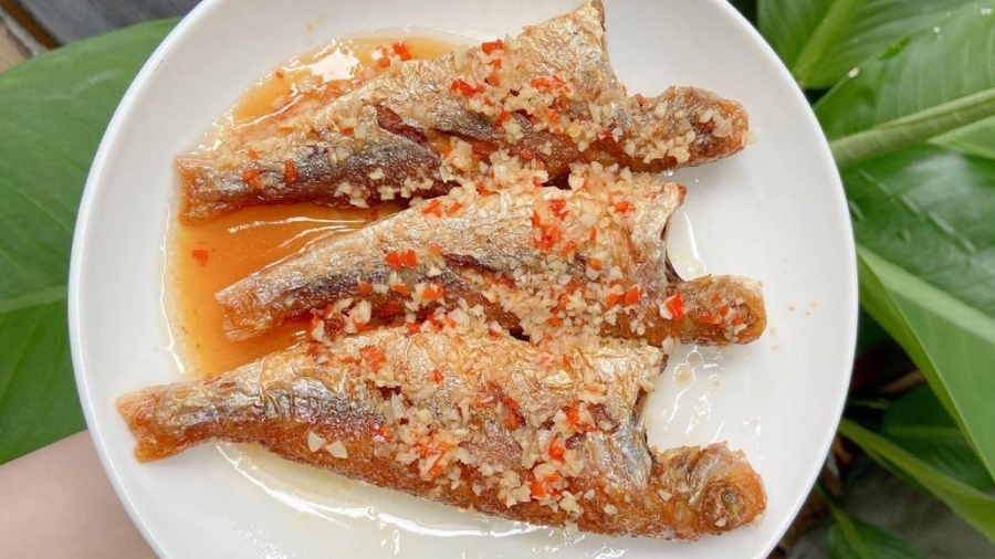 Cá hường chiên sốt nước mắm