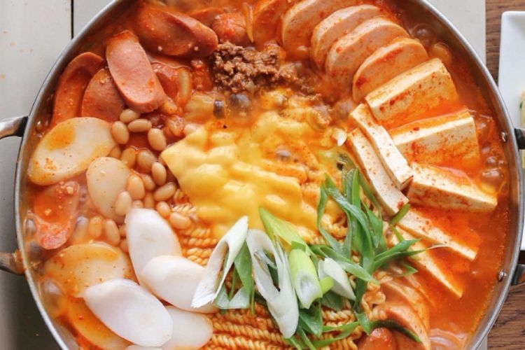 lẩu cá hồi kim chi 2