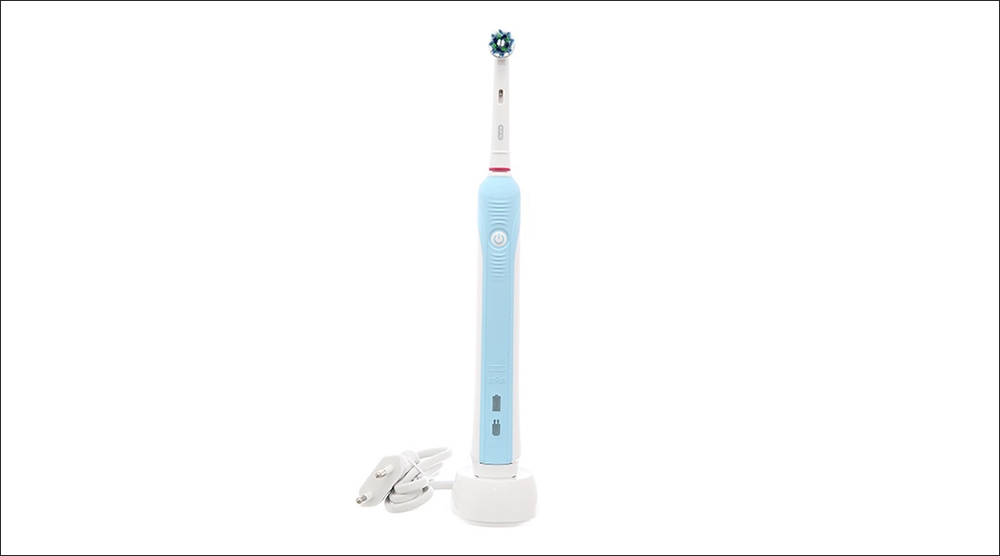 Bàn đánh răng chải điện Oral-B Pro 500 D16.513