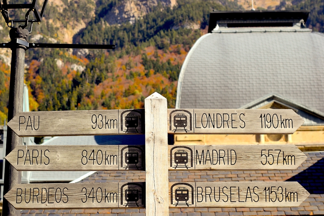 1km bằng bao nhiêu m? 2