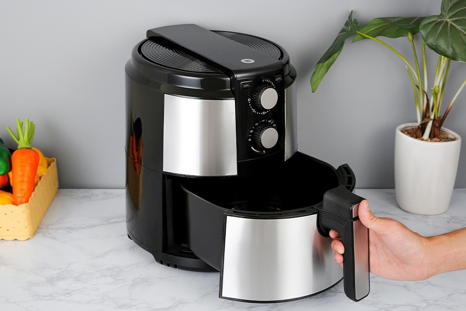 Kinh nghiệm mua nồi chiên không dầu Mishio 4