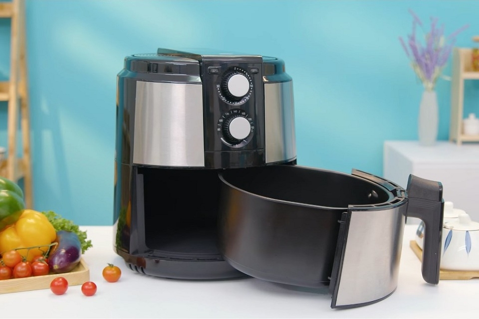 Kinh nghiệm mua nồi chiên không dầu Mishio 5