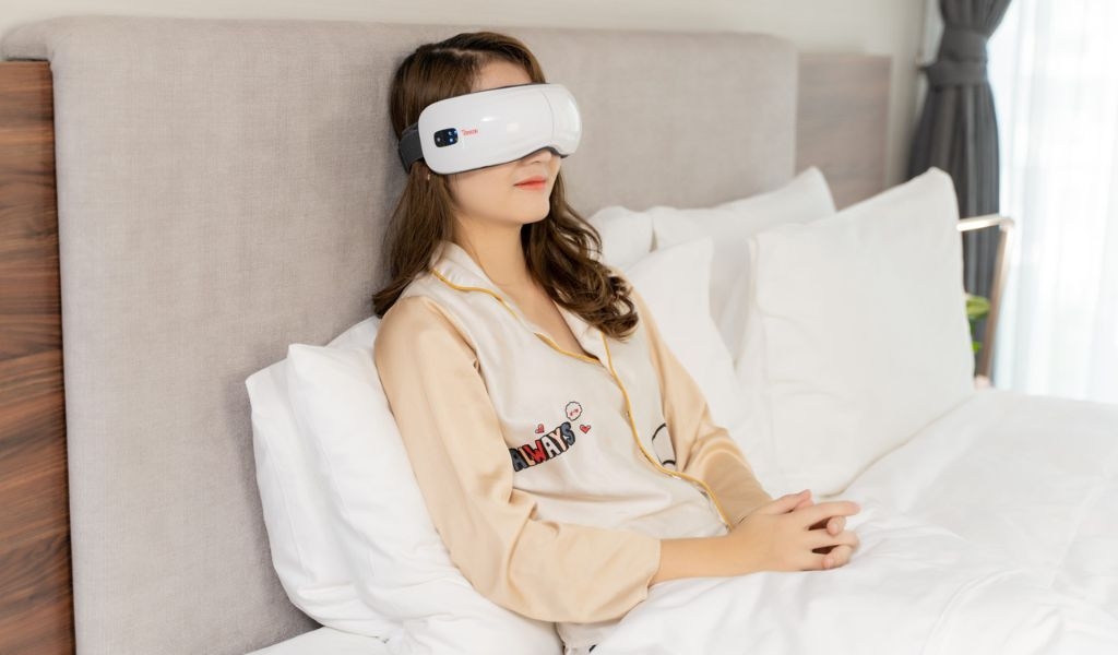 Cách sử dụng máy massage mắt và mẹo sử dụng để tăng hiệu quả thư giãn, giảm mỏi mắt 5