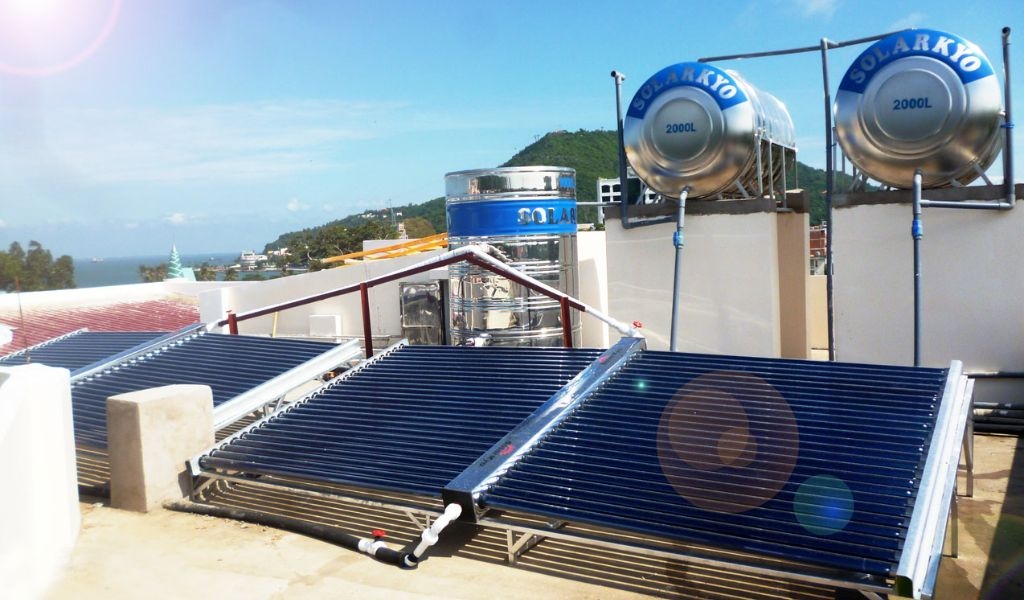 Tuổi thọ của máy nước nóng năng lượng mặt trời là bao lâu? Lưu ý khi dùng để tăng thời gian sử dụng 4