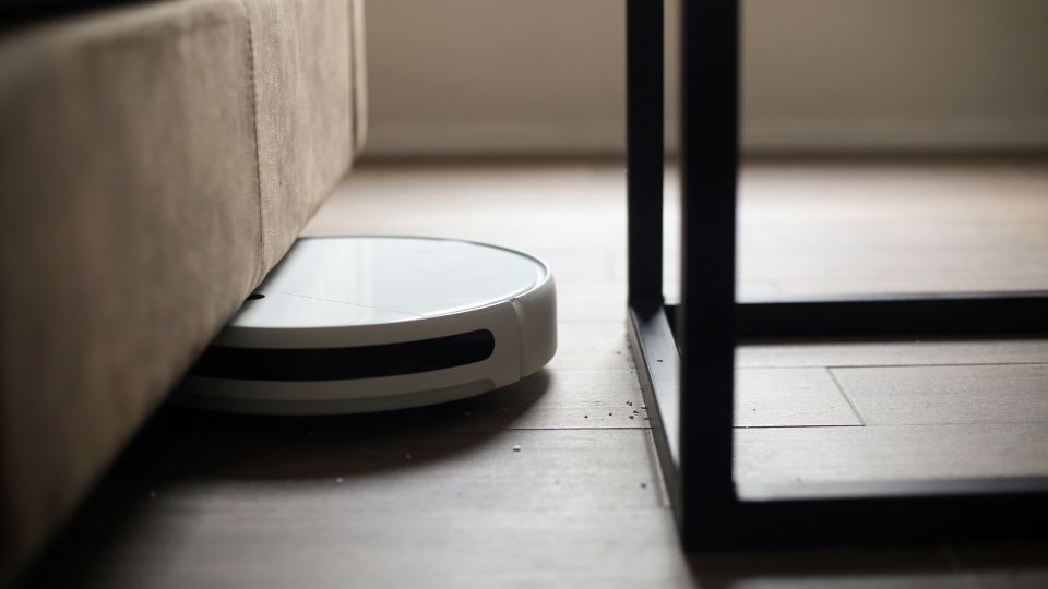 Nên chọn robot hút bụi có tính năng an toàn nào?