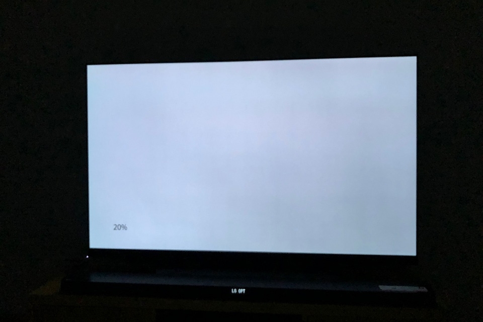 Tivi LG bị trắng màn hình 2