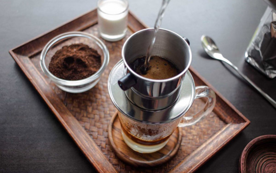 Bạn cũng có thể phân biệt cà phê thật giả khi đang pha