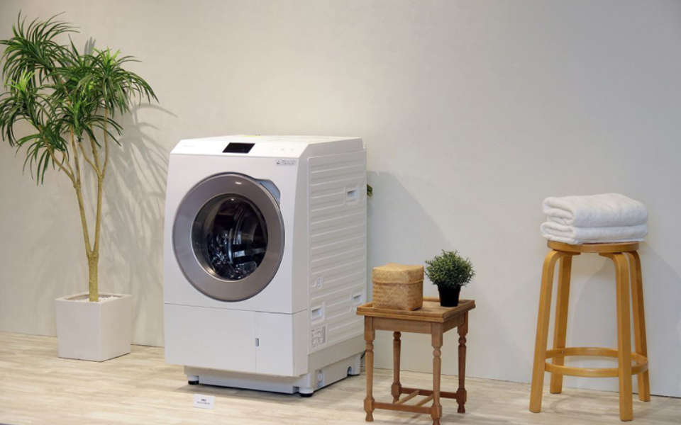 Giá thành nhỉnh hơn các dòng máy giặt khác