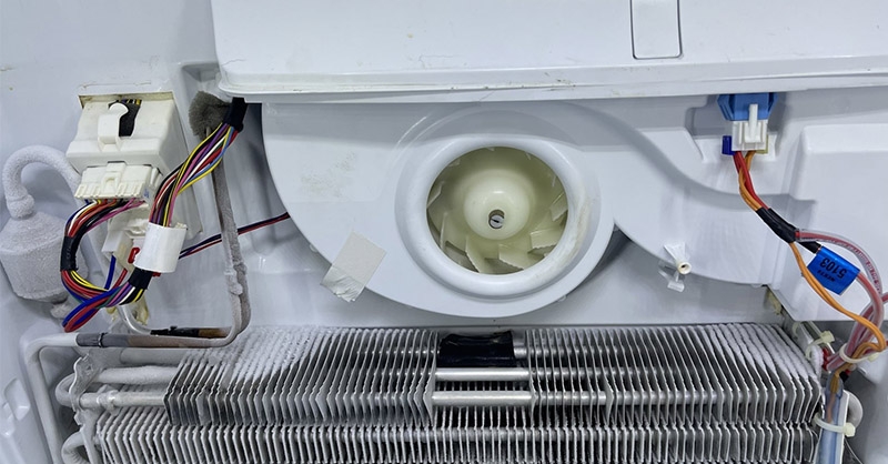Vì sao tủ lạnh mới bị nóng hai bên 4