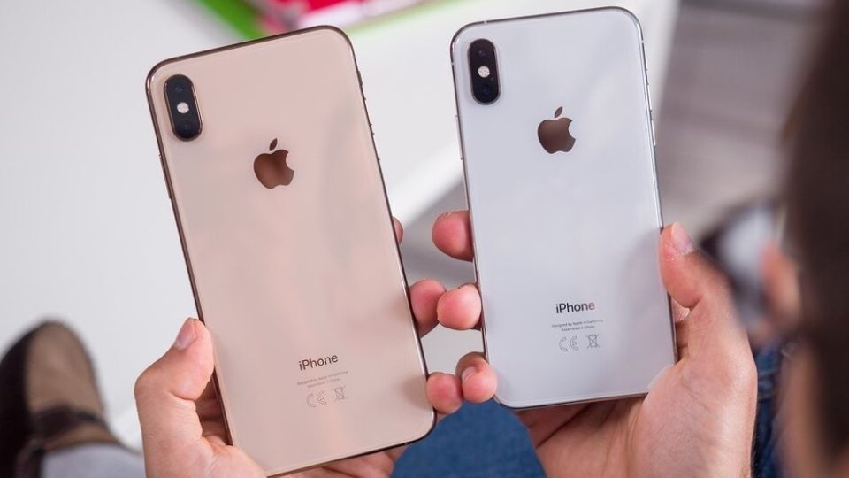 So sánh XS và XS Max về thiết kế