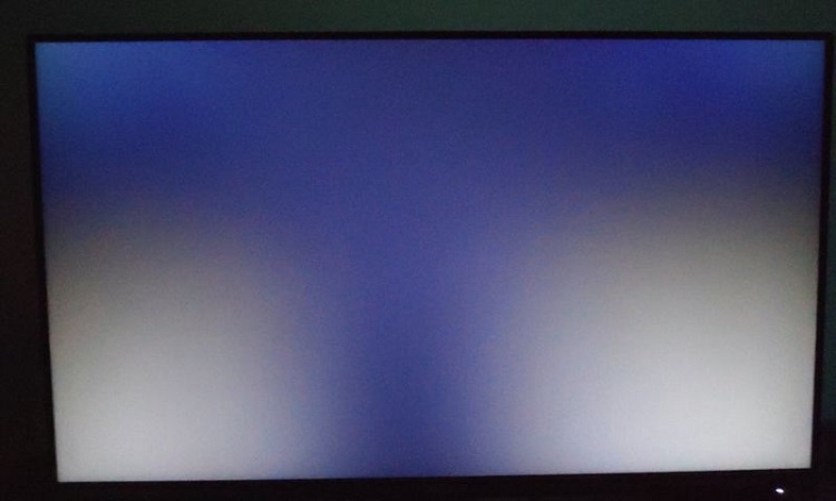 Màn hình laptop bị hở sáng