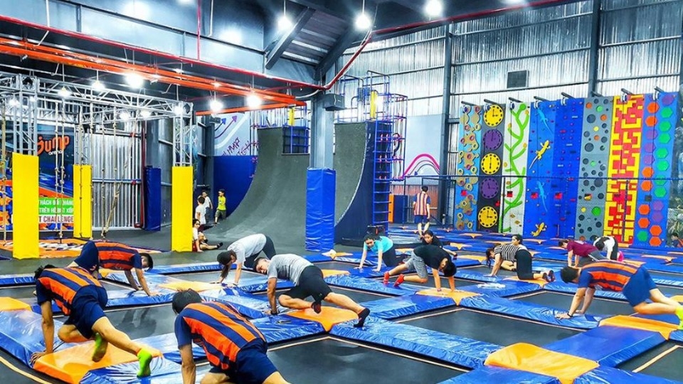Khu vui chơi công viên Bạt Nhún Jump Arena