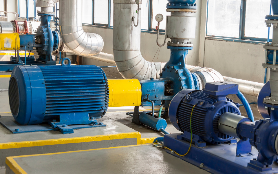 Cấu tạo máy bơm nước gồm 2 phần chính là động cơ và đầu bơm