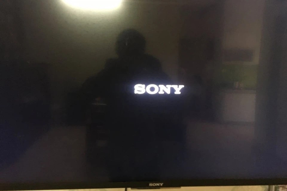Tivi Sony có đèn nguồn nhưng không lên hình 3