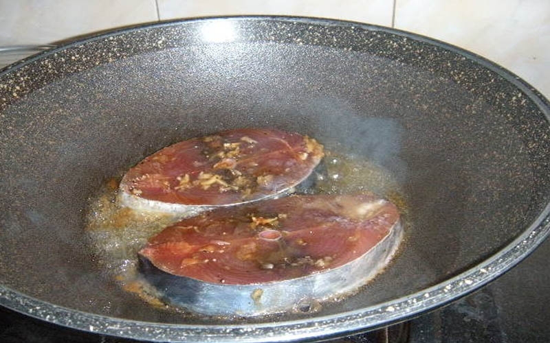 cá ngừ sốt cà chua 04