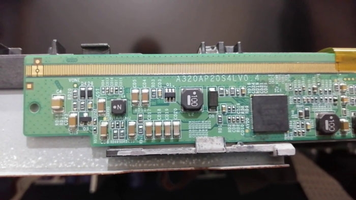 Tivi Samsung bị sọc ngang, sọc dọc màn hình là sự cố gì? Nguyên nhân và cách khắc phục cụ thể 1