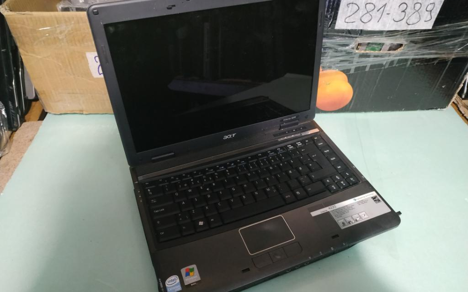 Laptop cũ Acer Extensa 4220