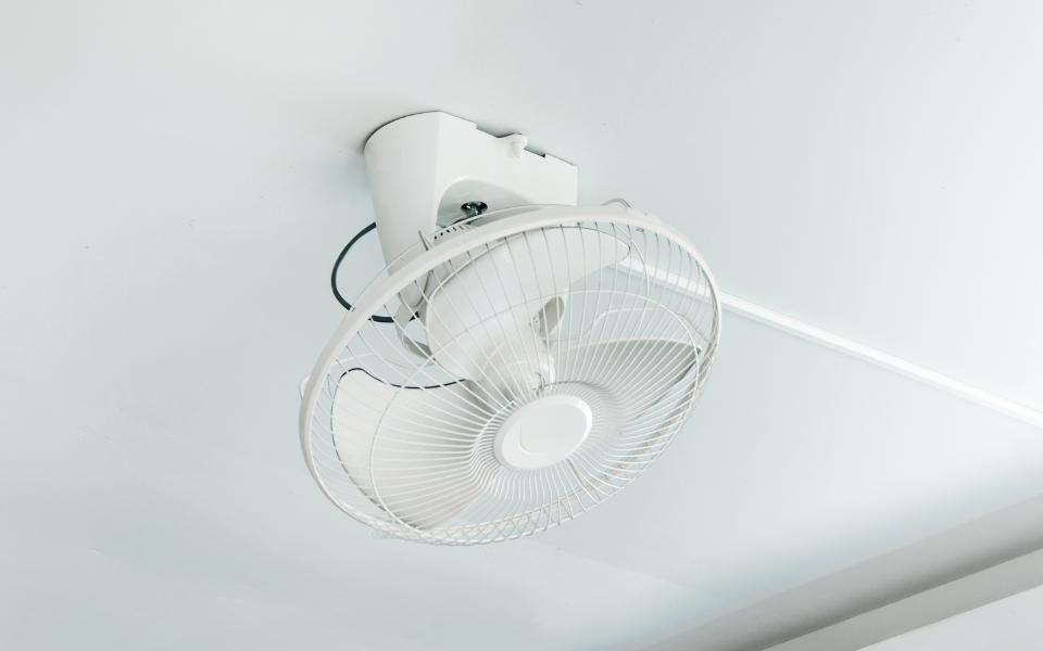 Chất liệu quạt cũng rất quan trọng
