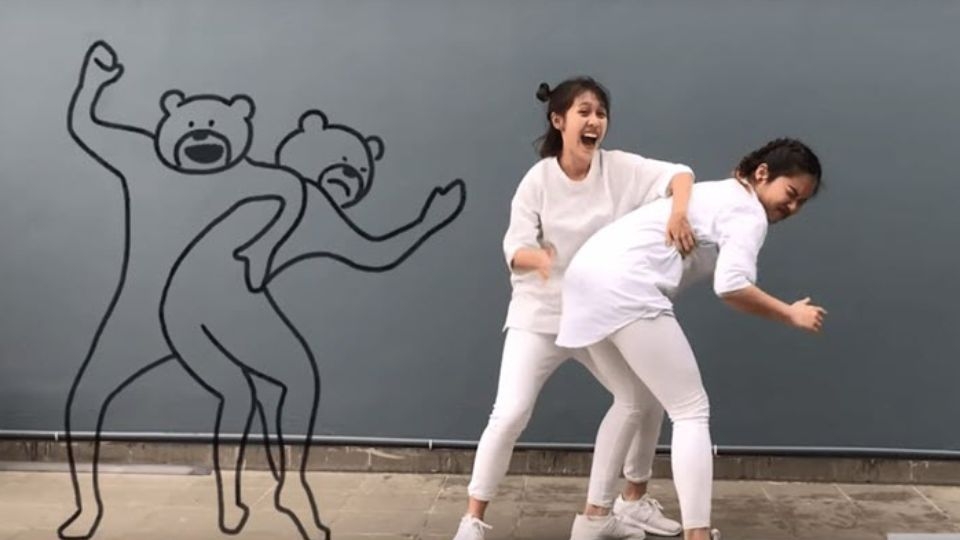 Parody mô phỏng meme