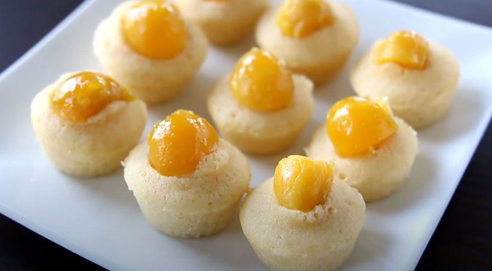 Bánh bông lan trứng muối - Ảnh 04