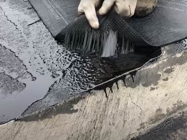 Chống thấm trần nhà bằng cách nào hiệu quả nhất? Khi chống thấm trần nhà cần lưu ý gì? 2