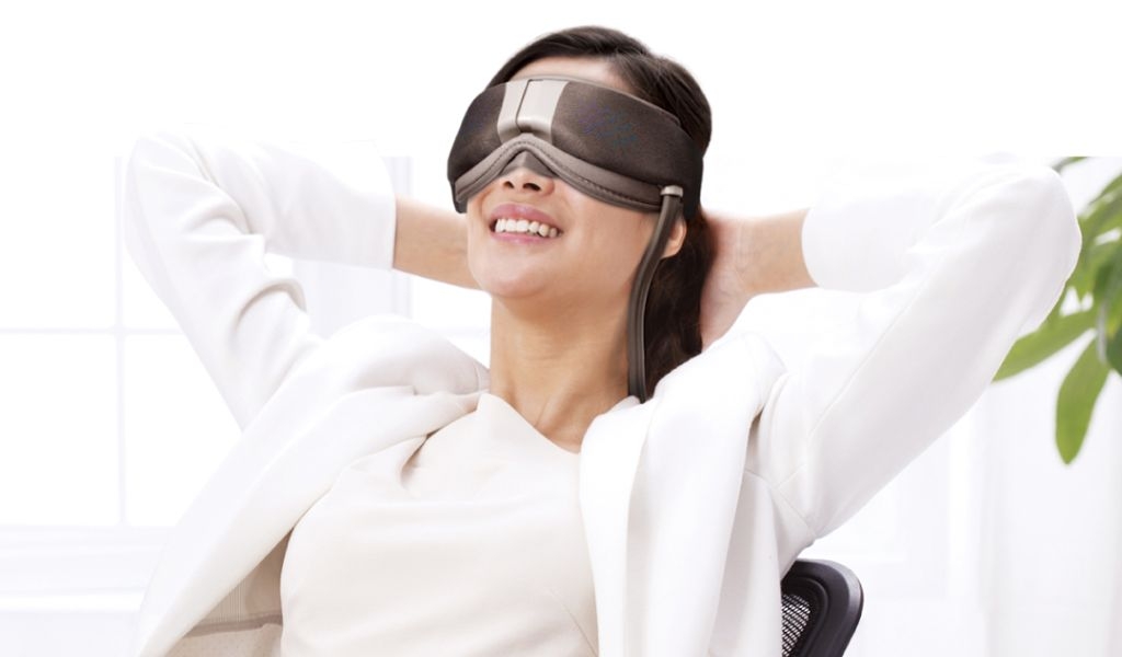 Cách massage mắt tại nhà giảm độ cận, xoá bỏ quầng thâm và ngăn ngừa lão hoá nhanh 5