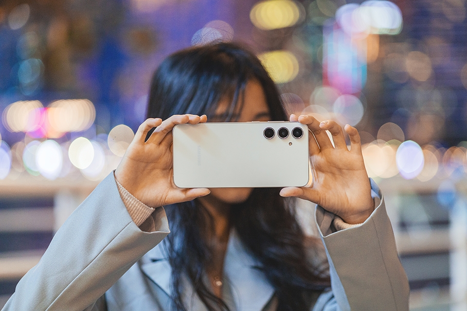 Ngắm Sài Gòn lên đèn cùng Samsung Galaxy A55 5G 39