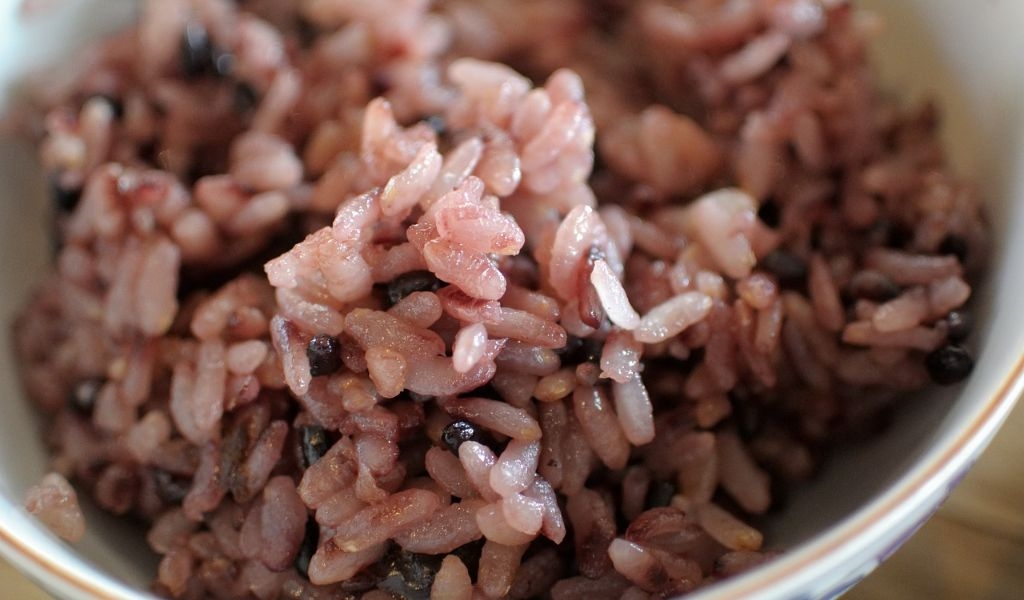 Cách nấu gạo lứt huyết rồng bằng nồi cơm điện không khó và các phương pháp nấu khác  4