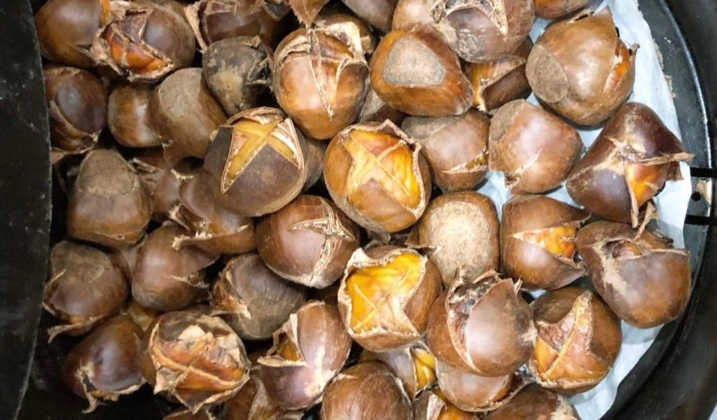 Các cách rang hạt dẻ ngon, thơm béo, giàu dưỡng chất rất đơn giản, không gây ngán 2