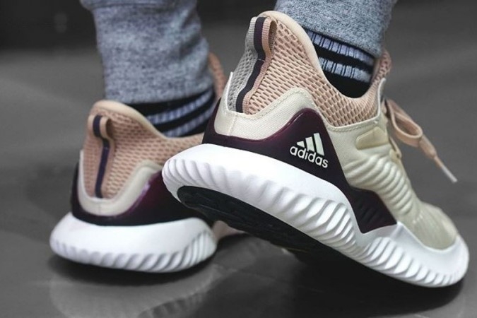 Vệ sinh giày Adidas - 1