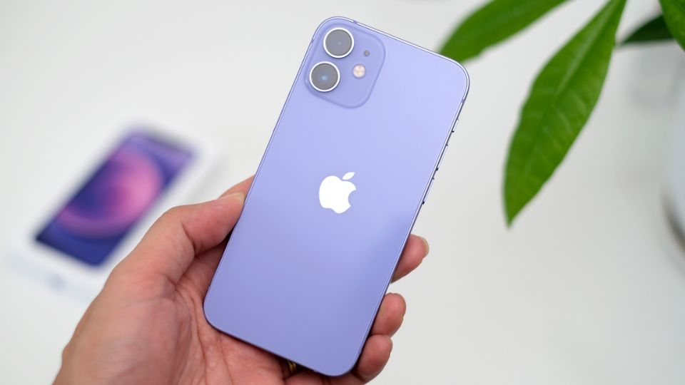 iPhone 12