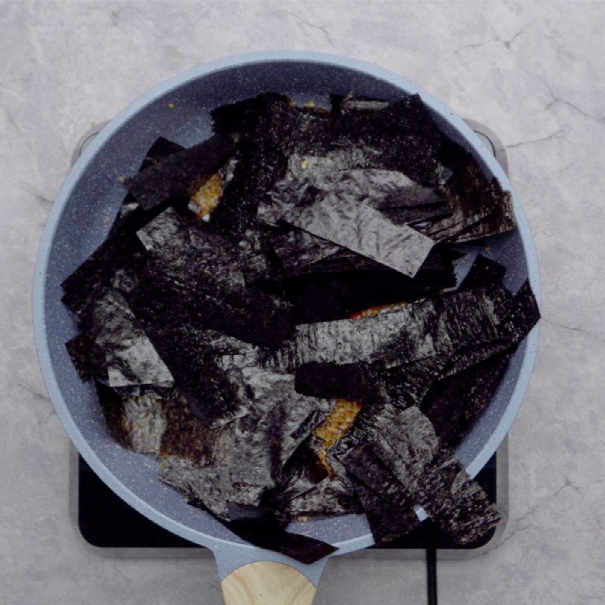 cách làm rong biển cháy tỏi - hình 3