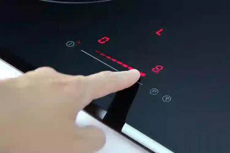 bếp từ hiện chữ L