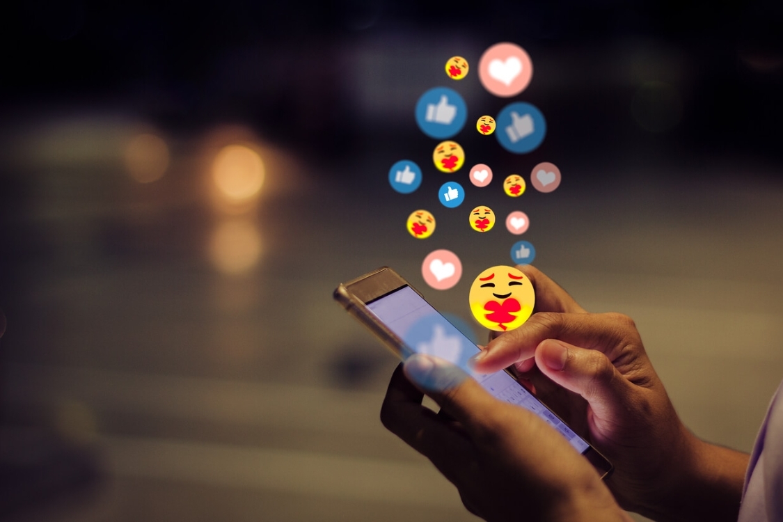 Bị bóp tương tác Facebook là gì?