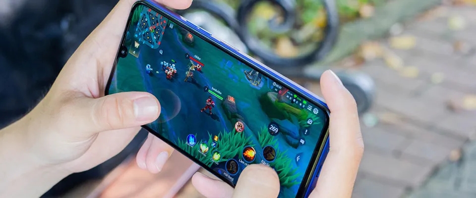 điện thoại pin trâu chơi game mượt dưới 7 triệu 1