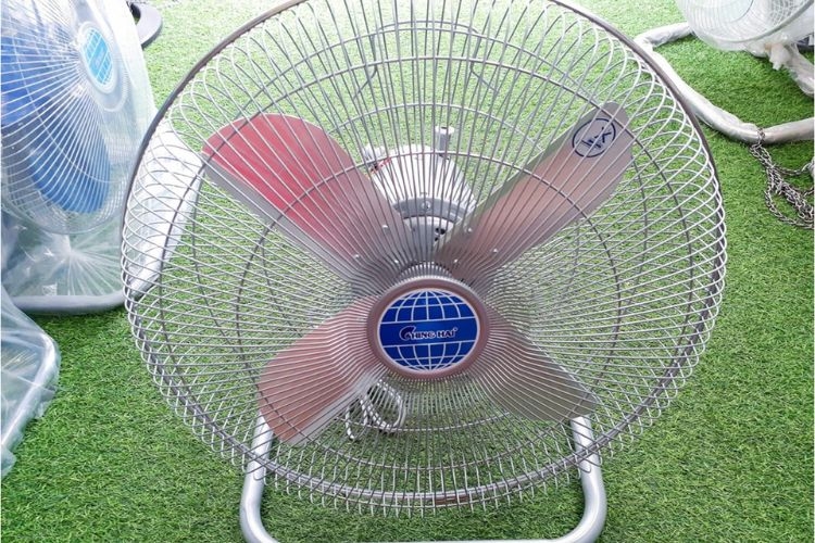 Ưu điểm và nhược điểm của quạt sàn công nghiệp