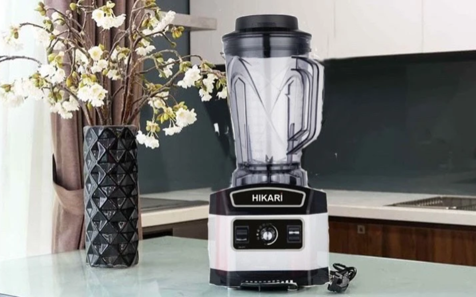 Công suất mạnh mẽ sẽ giúp máy xay công nghiệp hoạt động tốt